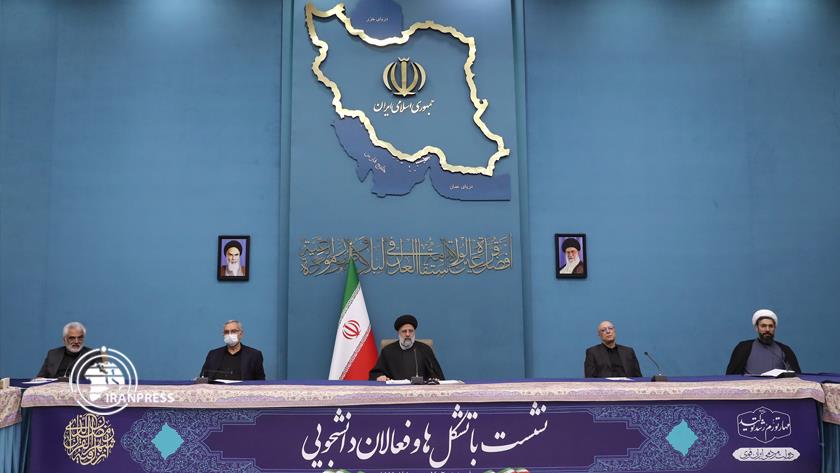 Iranpress: Raisi describes oil sales rise as his administration’s ‘achievement’
