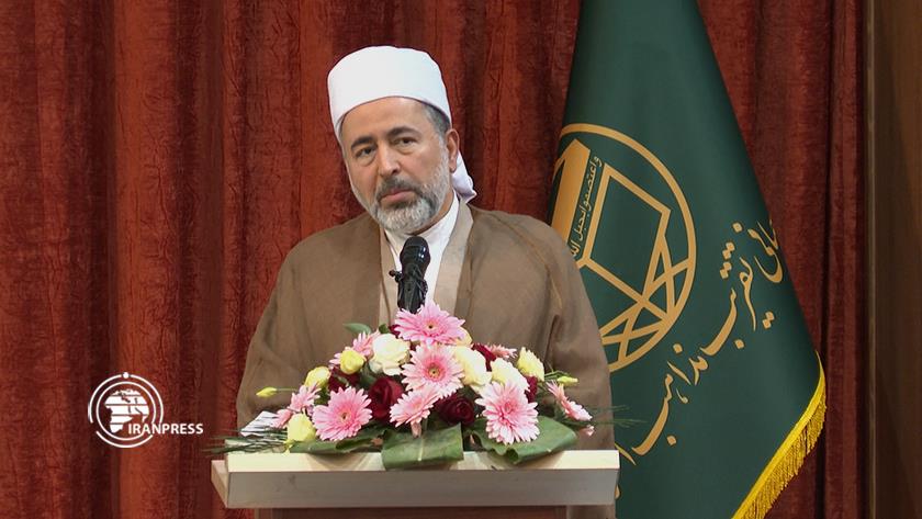 Iranpress: Quds, common issue of Islamic Ummah