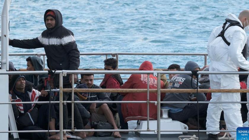 Iranpress: 60 migrants arrive in Malta after being rescued