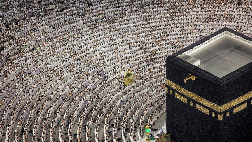 Iranpress: Islamic Countries celebrate Eid-al-Fitr on Friday and Saturday
