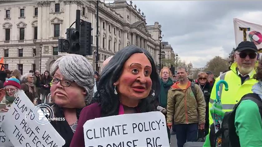 Iranpress: British people stage greatest anti-government protests in UK