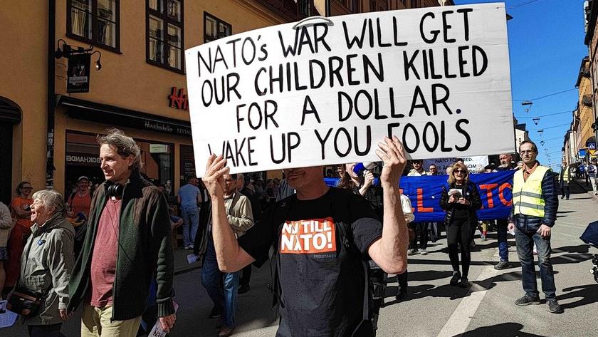 Iranpress: Protests against NATO held across Sweden