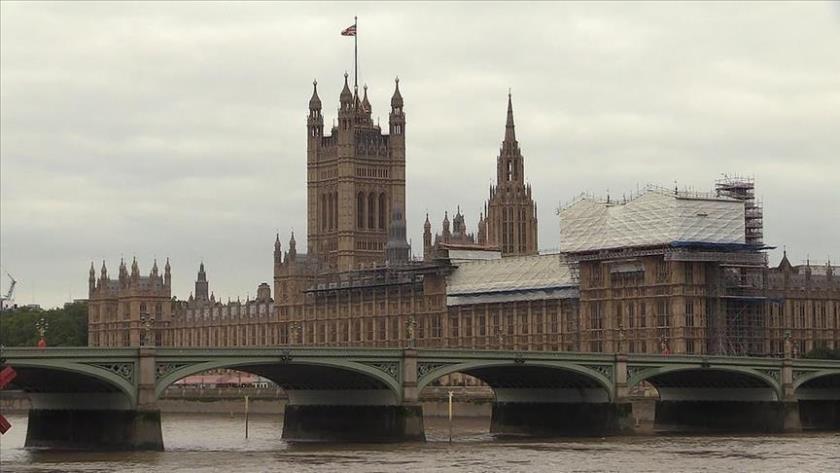 Iranpress: UK imposes new sanctions on IRGC