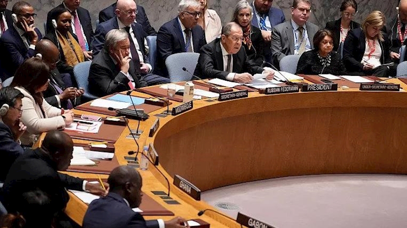 Iranpress: Middle East Quartet falls victim to destructive actions of US, EU: Lavrov