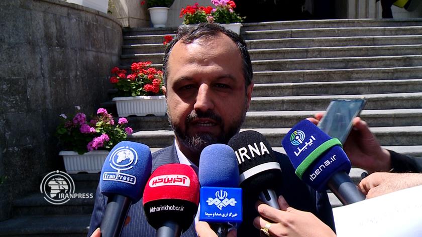 Iranpress: Finance Ministry prepares package to boost production