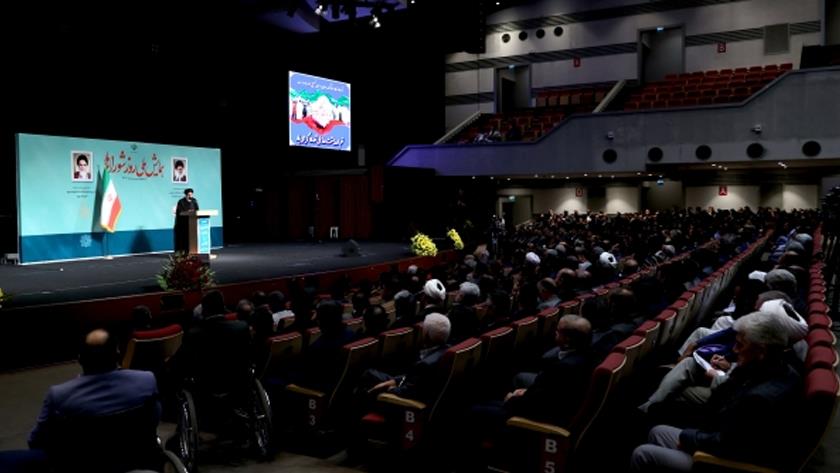 Iranpress: Iran moving based on ideals; a method fomenting enemies
