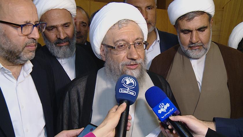 Iranpress: Head of Expediency Council: Meetings with Parliament to be constant