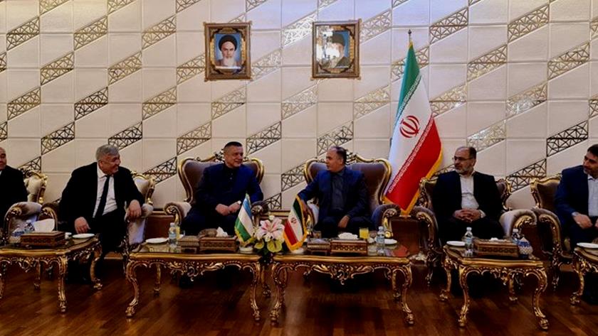 Iranpress: Uzbek Speaker arrives in Tehran