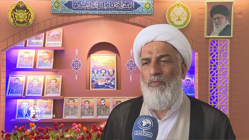 Iranpress: Official: Teachers future civilization builders