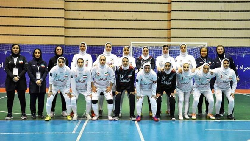 Iranpress: Deaf Women Futsal of Iran stands 2n in Asia