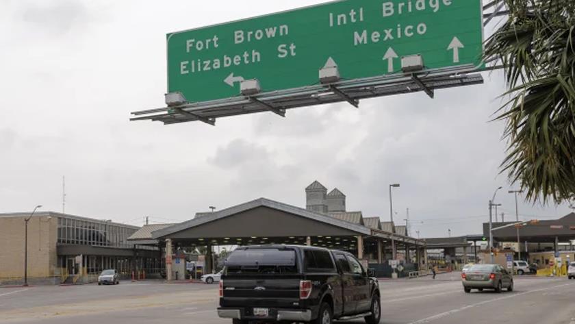 Iranpress: Mexico to protest Texas border cargo checks