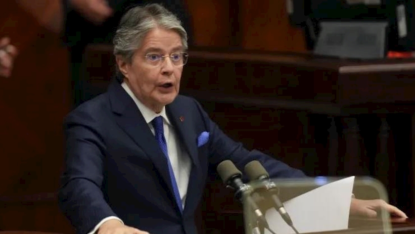 Iranpress: Ecuador’s president launches his defence as impeachment trial begins