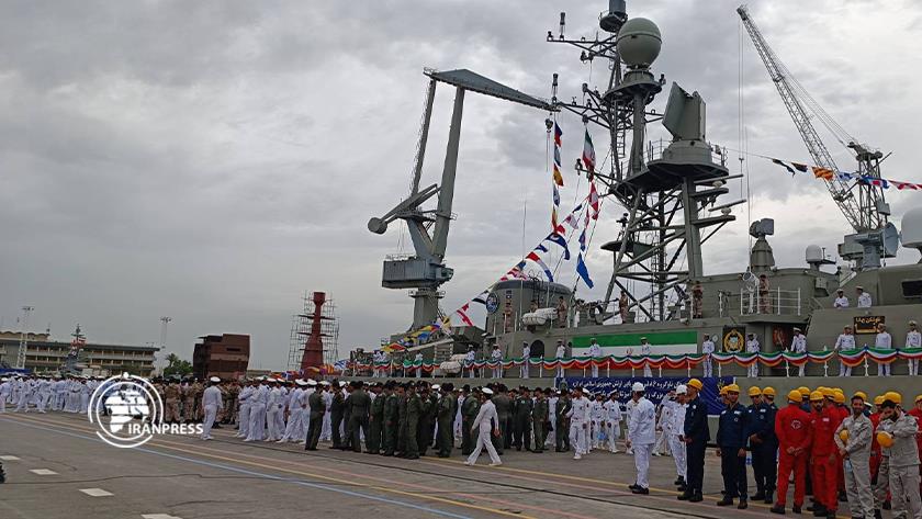Iranpress: Iran welcomes Navy