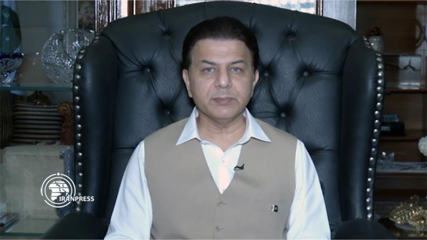 Iranpress: Pakistani Thinker: Imam Khomeini introduces true face of Islam