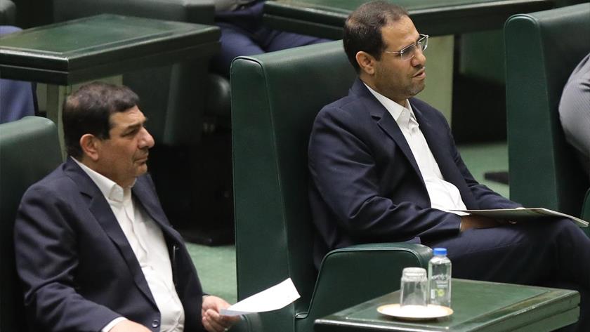 Iranpress: Reza-Morad Sahraee appointed as Minister of Education with overwhelming majority