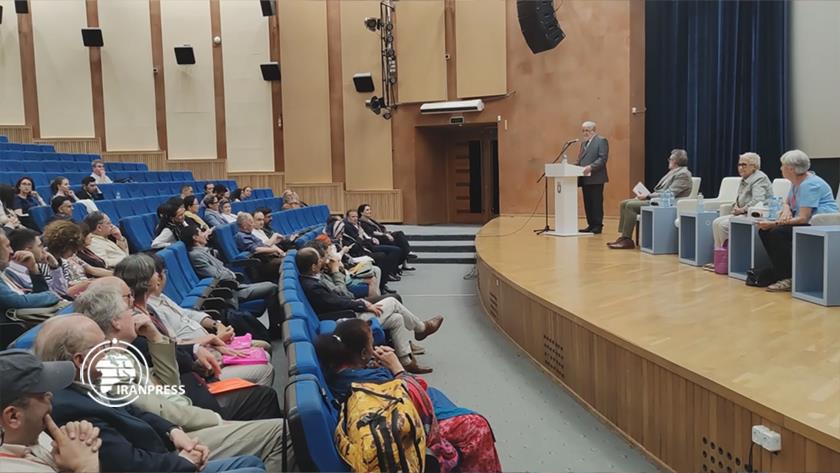 Iranpress: Persian speakers of 40 countries hold conference in Armenia