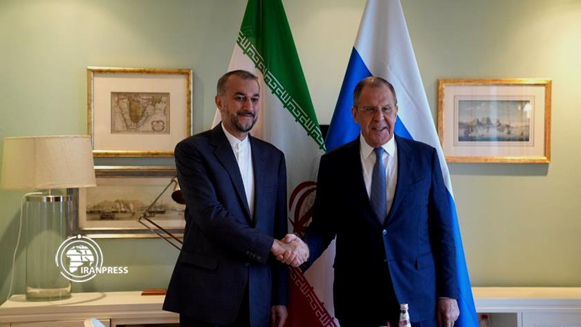 Iranpress: BRICS summit; Iranian FM meets Russian, Indian counterparts