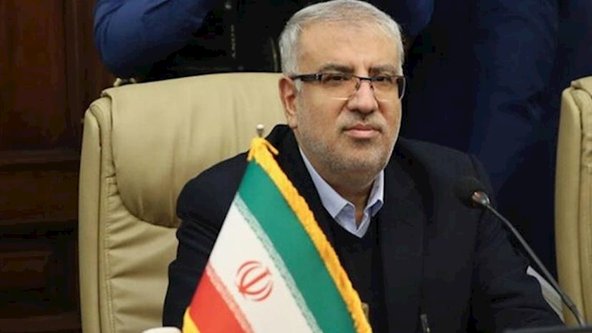 Iranpress: Iranian Oil Minister announces inauguration of 64 projects 