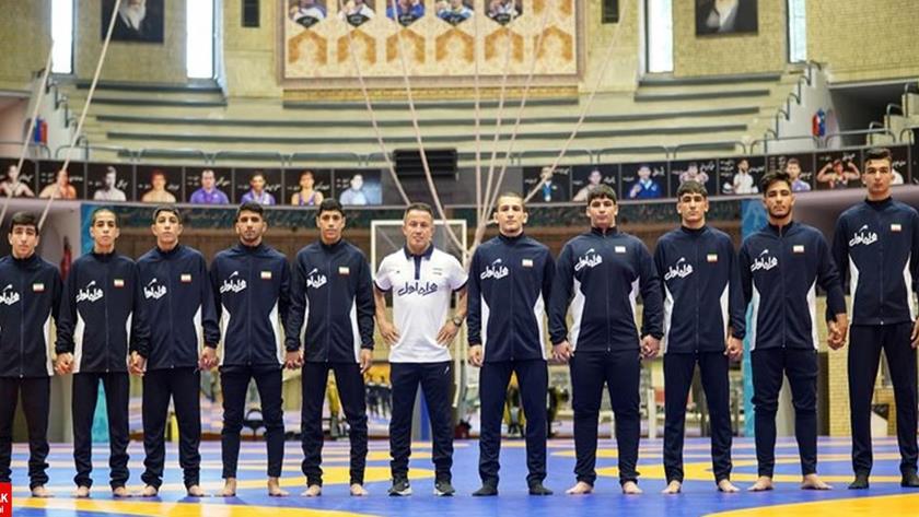 Iranpress: Iranian U17 wrestlers stand 1st in Asia