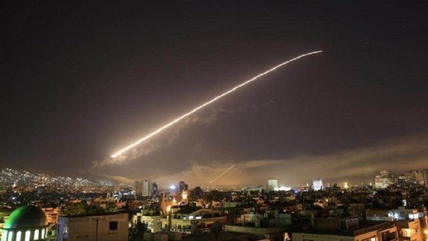 Iranpress: Syrian air defense repels hostile targets near Damascus