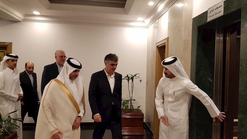 Iranpress: Iran, Qatar seek to boost financial ties