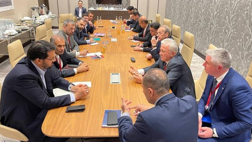 Iranpress: Iran, Russia to boost cooperation in transportation