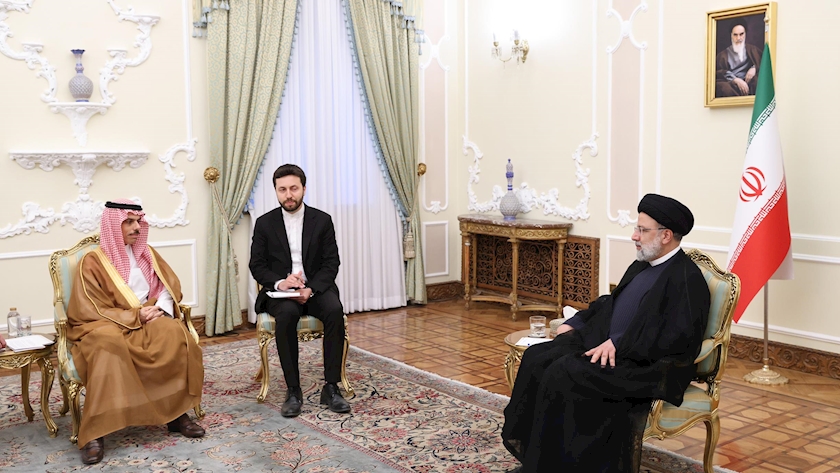 Iranpress: King Salman invites President Raisi to Saudi Arabia