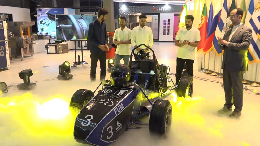 Iranpress: Roham, Iran made car unveiled 