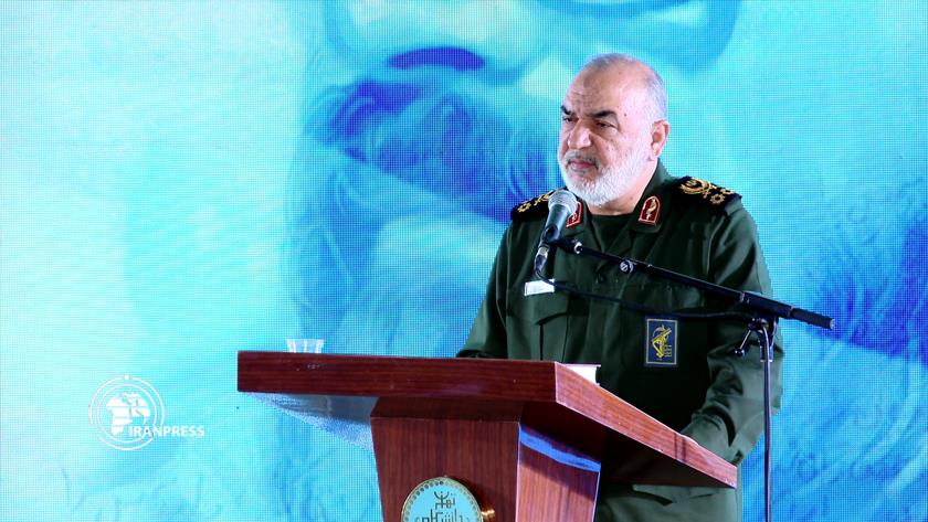 Iranpress: Gen. Salami: Martyr Chamran teaches libration, freedom from captivity