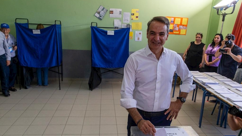 Iranpress: Greece