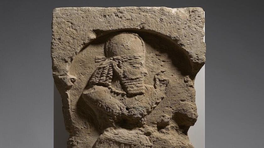 Iranpress: Sassanid soldier statue returns to Iran