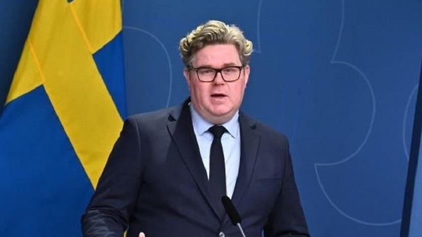 Iranpress: Sweden seeks to pass a law preventing Holy Quran desecration 