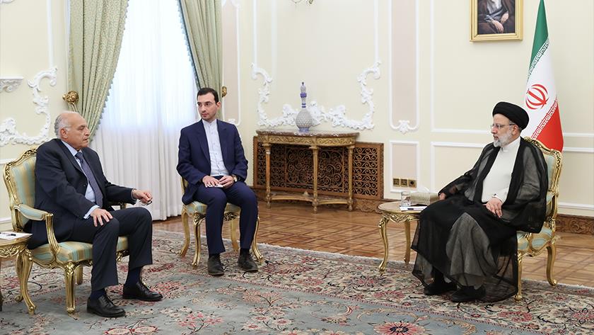 Iranpress: President: Ties between Iran, Algeria can be expanded in various fields