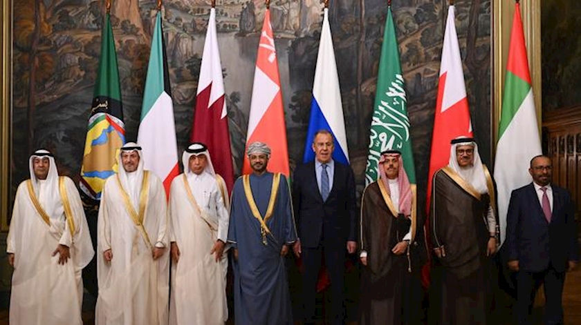 Iranpress: Russia, PGCC countries agree to strengthen political dialogue