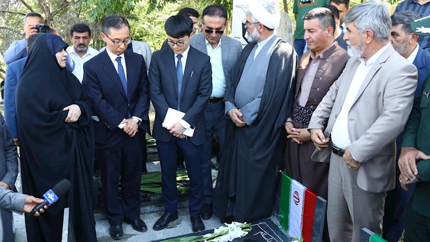 Iranpress: People should know deadly effects of using WMD