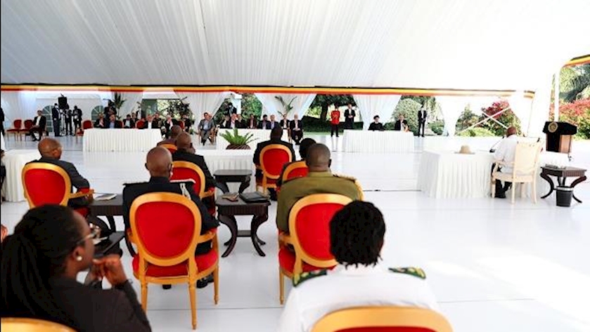 Iranpress: Iran ready to share experience in science, technology with Uganda: Raisi