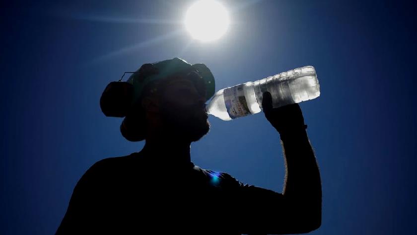 Iranpress: Heatwave forces Athens to close Acropolis, U.S. Southwest broils