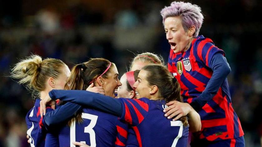 Iranpress: World Cup set for lift-off with women