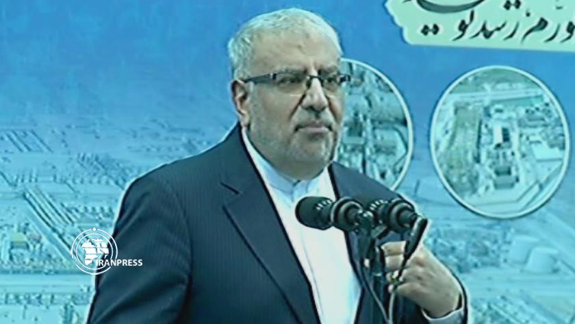 Iranpress: Oil Min: 68 semifinished projects to become operational by mid-March 2024