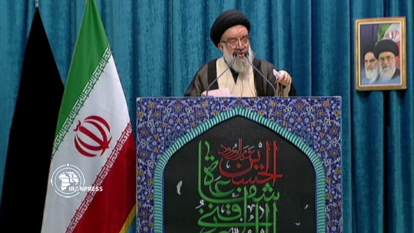 Iranpress: Muslim nations should make Swedish gov. regret insulting Holy Quran