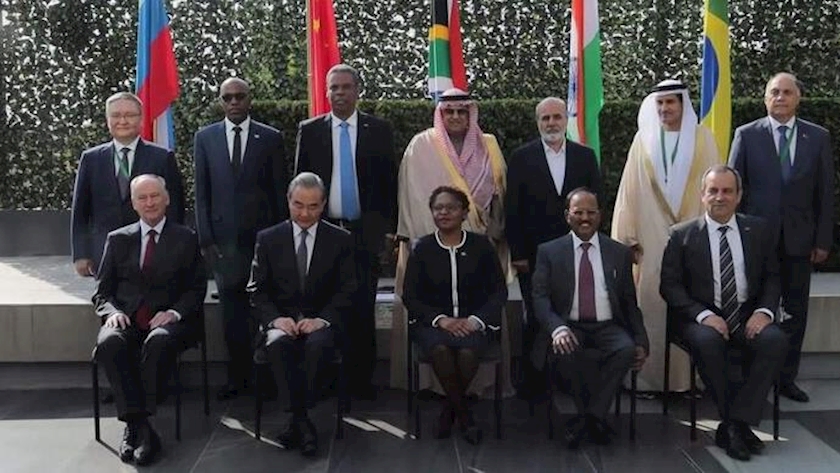 Iranpress: Joining BRICS; Next step for Iran to join regional organizations