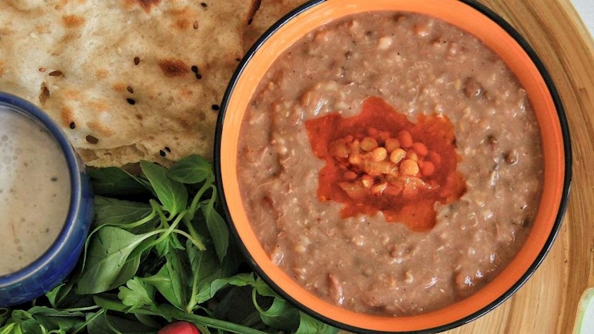 Iranpress: Shole Mashhadi; Votive food in Muharram