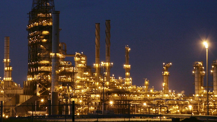 Iranpress: Iran rejects rumors of Venezuela refinery failures as lie and propaganda 