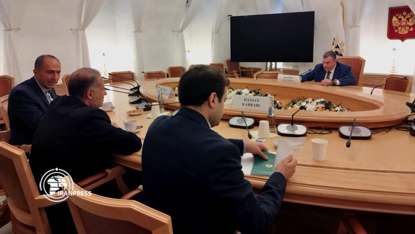 Iranpress: Iran urges boosting parliamentary cooperation with Russia