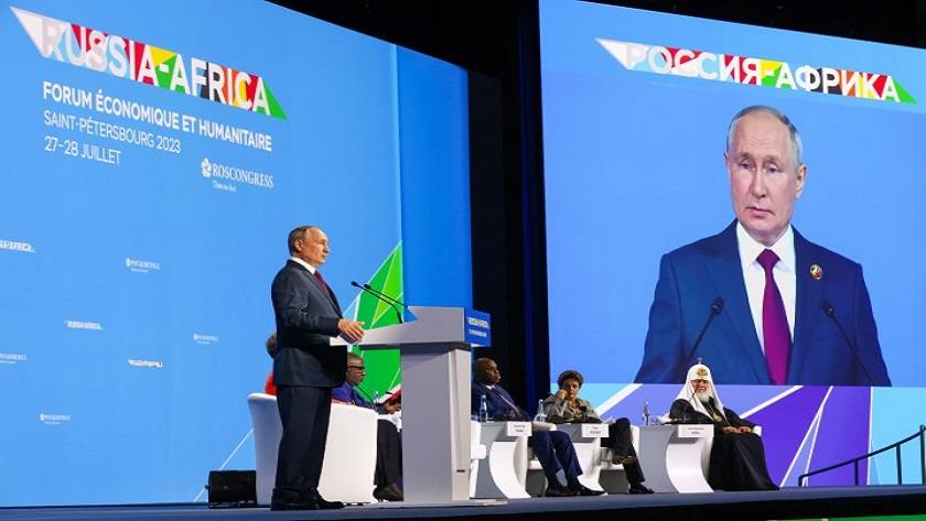 Iranpress: Russia to send free grain shipment to African countries