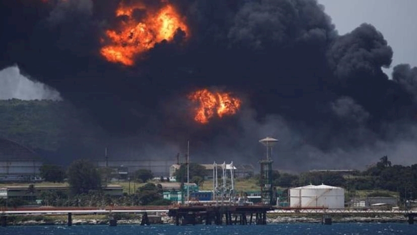 Iranpress: Oil depot on fire in north Afghanistan