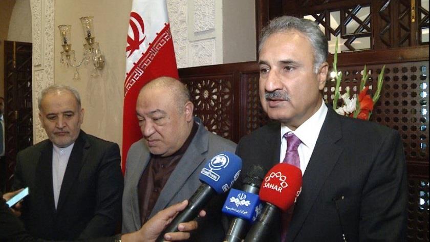 Iranpress: Pakistan emphasizes boosting economic relations with Iran
