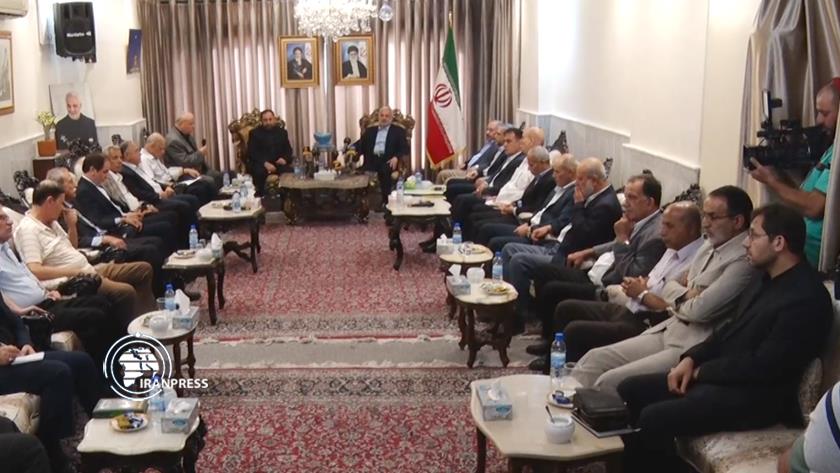 Iranpress: Iranian parliamentary delegation and Palestinian groups meet in Damascus 