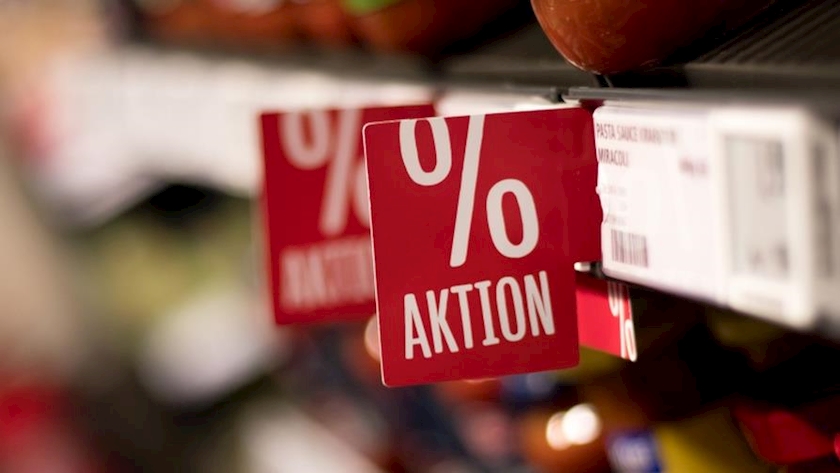 Iranpress: Soaring food prices picks up inflation in Germany