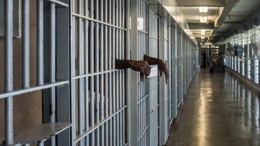 Iranpress: Iran, US agree to exchange prisoners